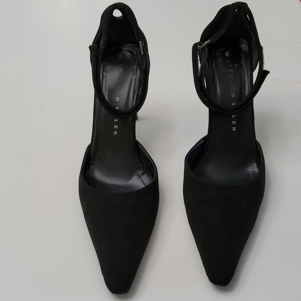RICHARD TYLER pumps